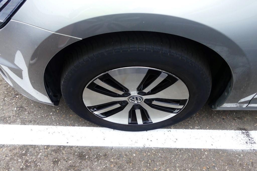 Volkswagen e-Golf 2018 photo 16