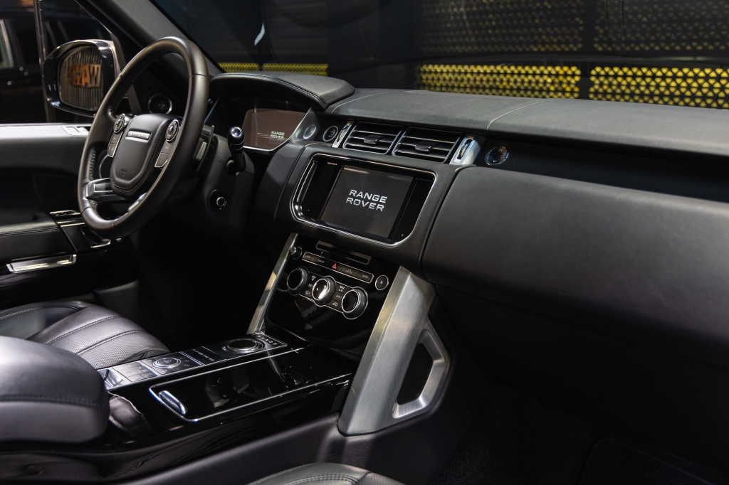 Land Rover Range Rover Vogue 2013 фото 33