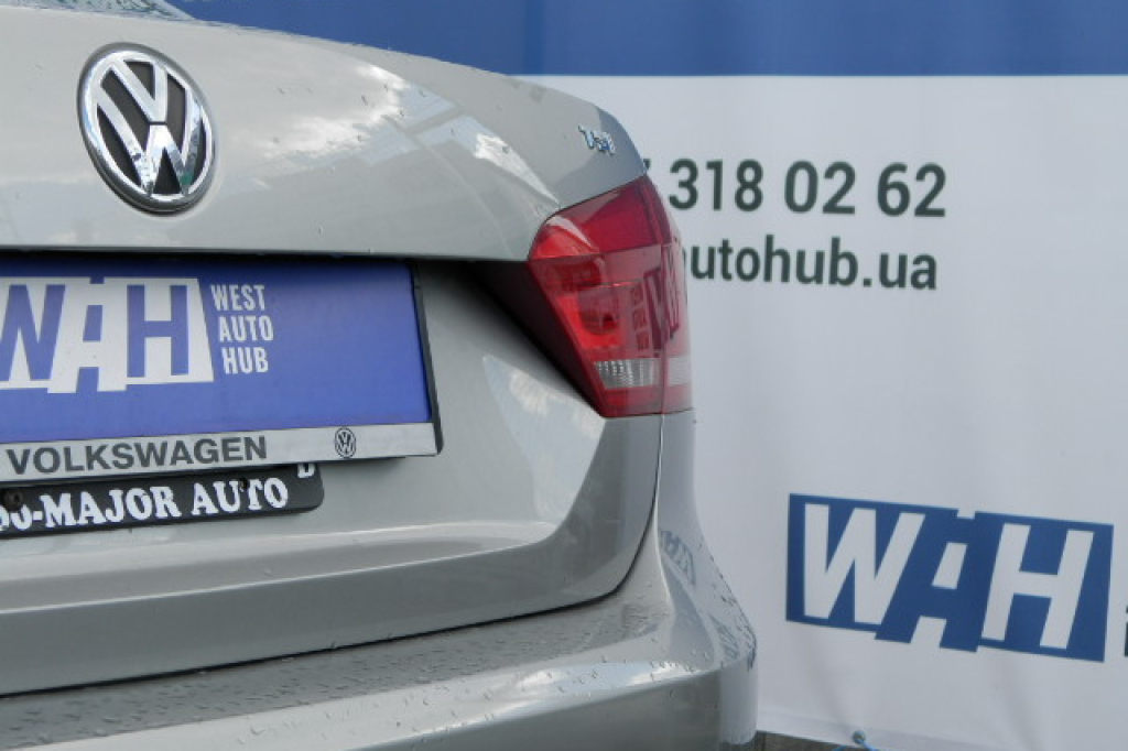 Volkswagen Passat B7 2013 фото 10