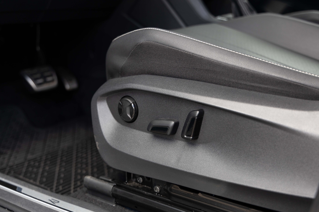 Volkswagen Tiguan SE R-Line 2022 фото 19