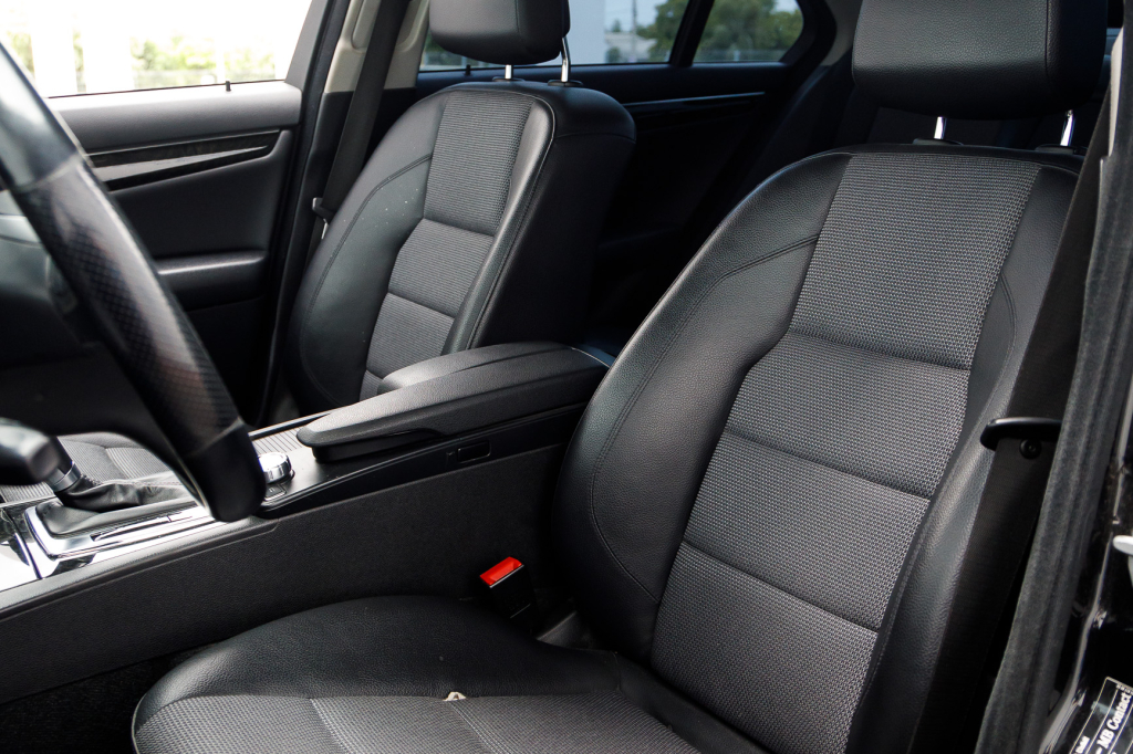 Mercedes-Benz C 250 AMG-Line 2011 фото 12