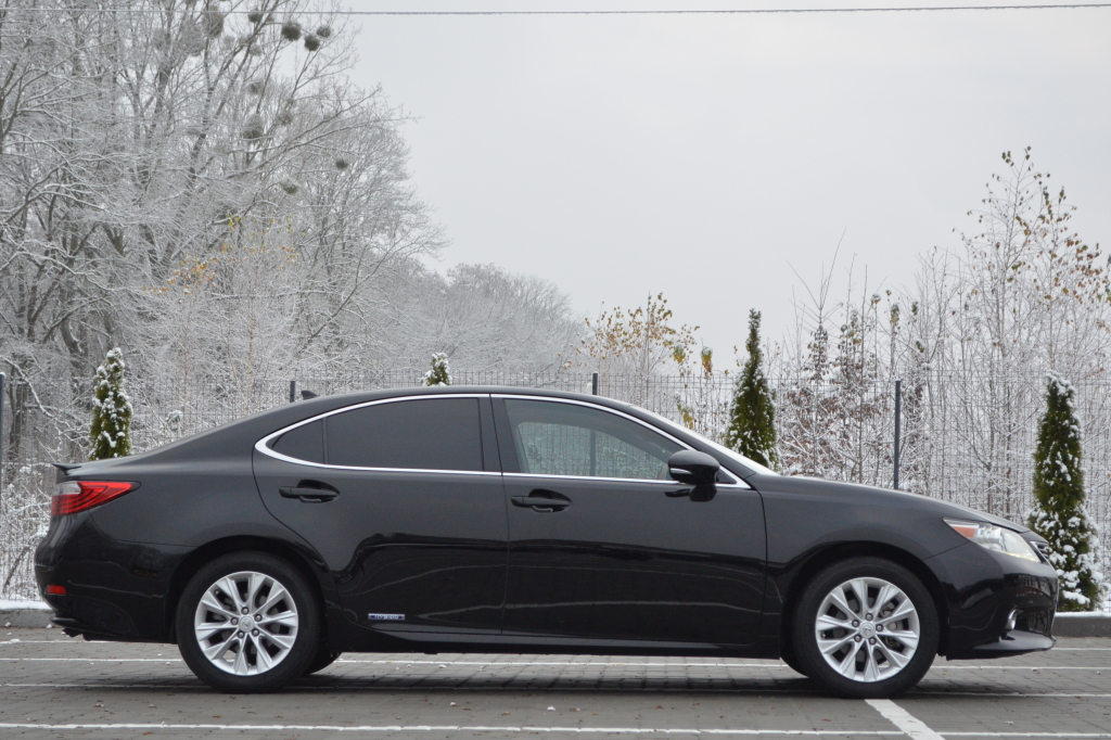 Lexus ES 300h HYBRID фото 6