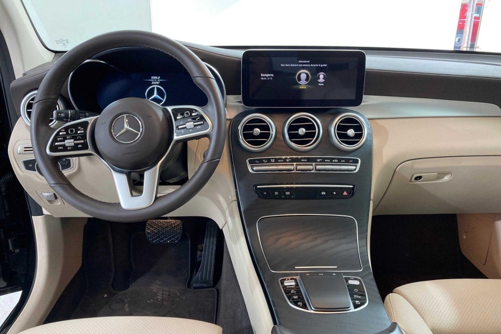 Mercedes-AMG GLC-Klasse 2020 фото 7