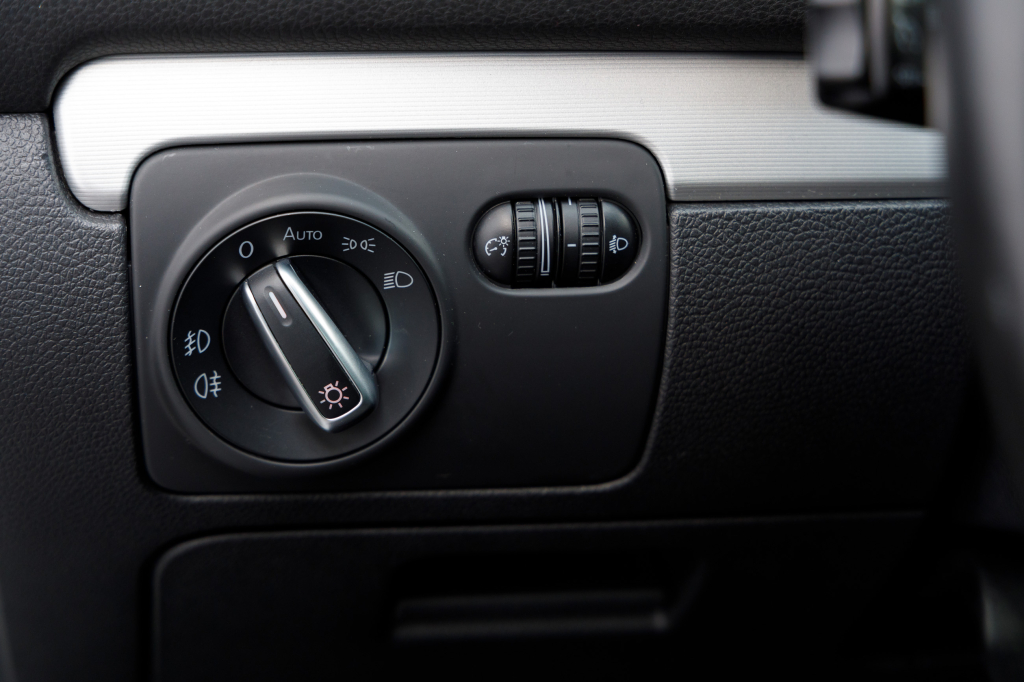 Volkswagen Golf VI TEAM фото 11