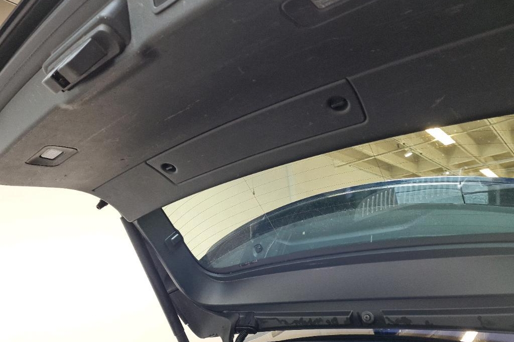 Jaguar XF Sportbrake 2018 фото 23