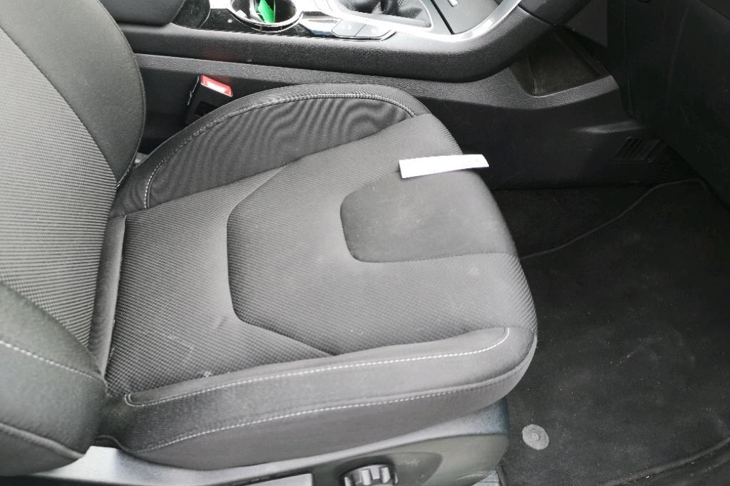 Ford S-Max 2019 фото 24