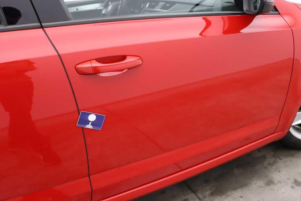 Skoda Octavia Combi 2018 photo 10