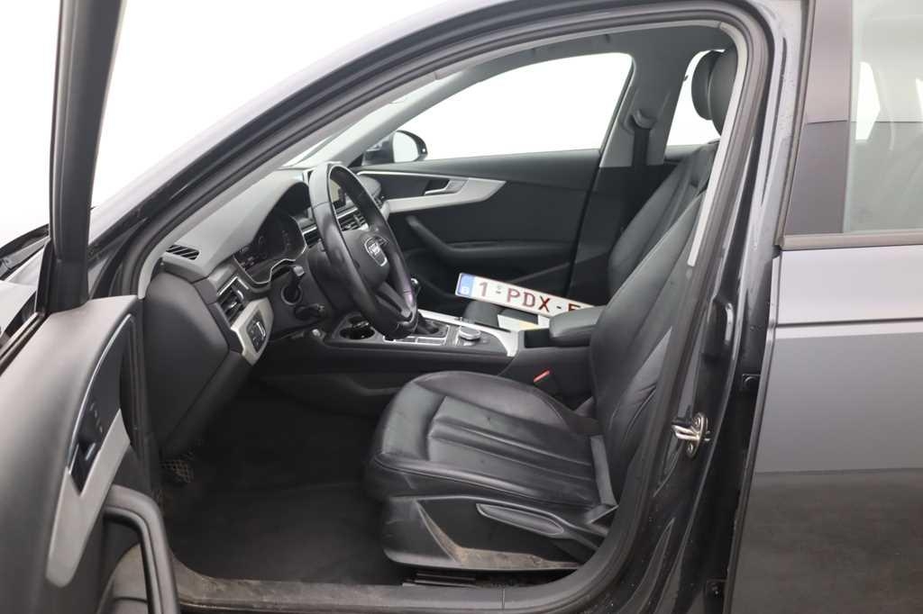 Audi A4 2016 фото 4