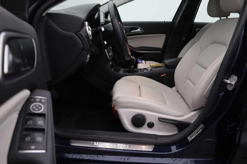 Mercedes-Benz A-Klasse 2017 photo 3