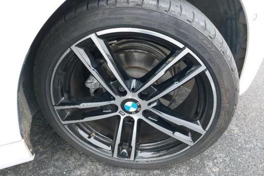 BMW 1er 2018 фото 29