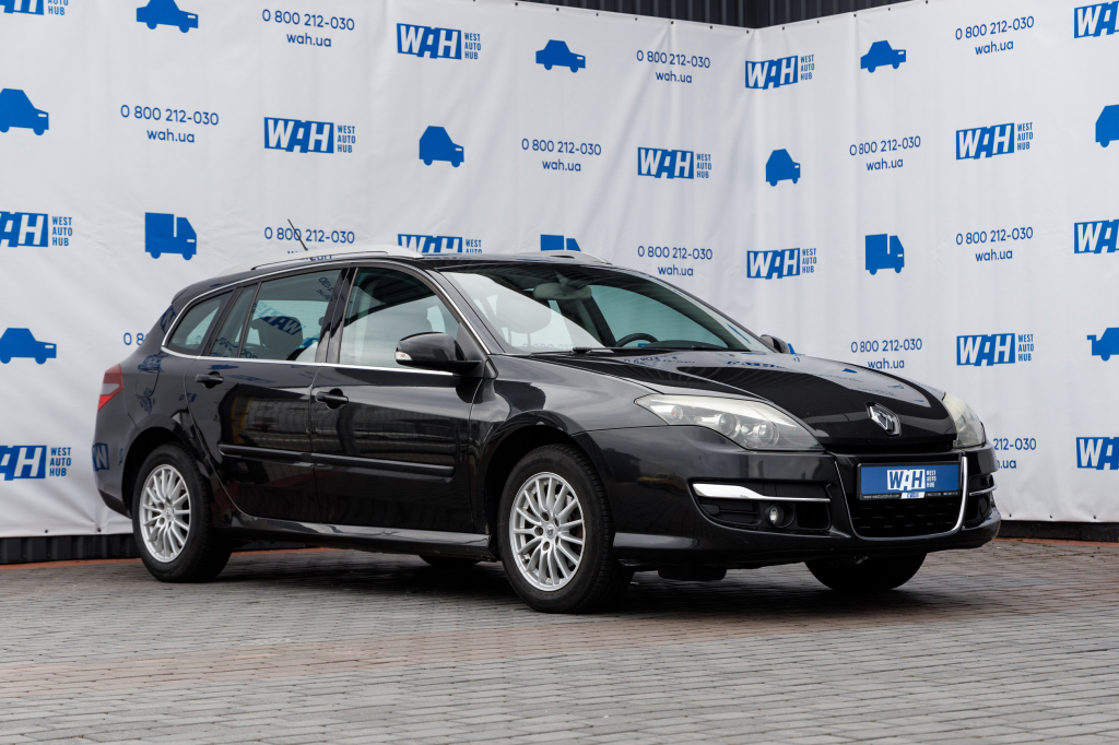 Renault Laguna III 2011 photo 1
