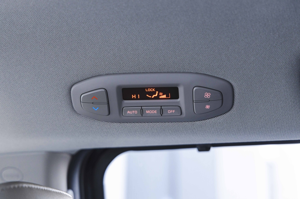 Kia Carnival 2015 фото 32