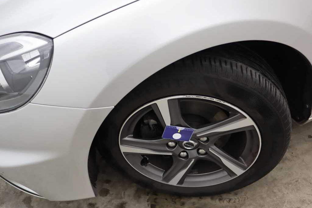 Volvo V40 2016 photo 26