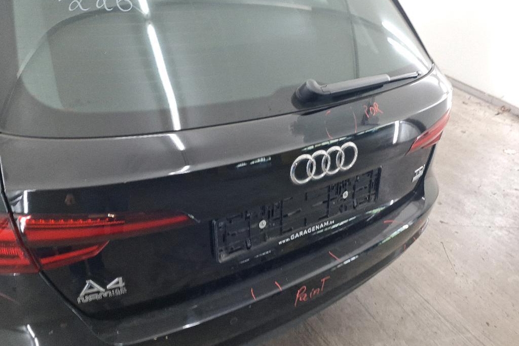 Audi A4 Avant 2018 фото 21