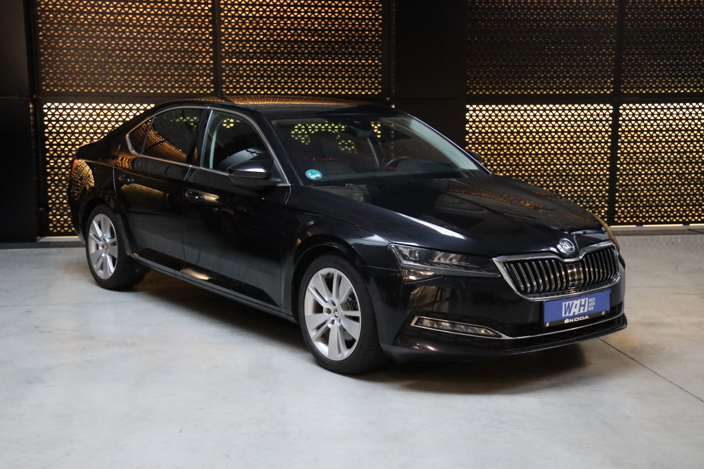 Skoda Superb 2022 фото 1