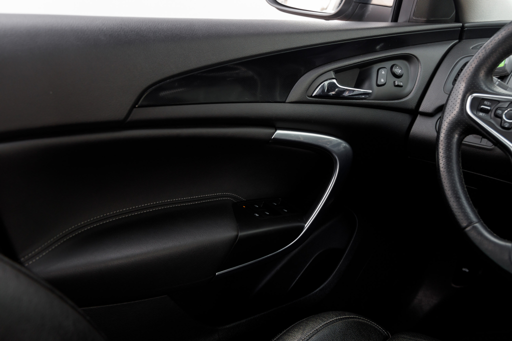 Opel Insignia photo 28