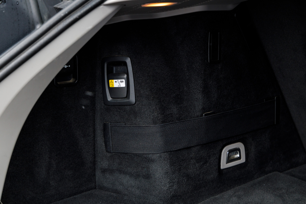 BMW 535 GT 2013 фото 24