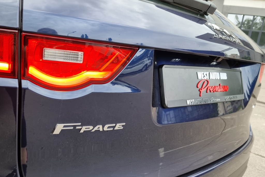 Jaguar F-Pace 2018 photo 5