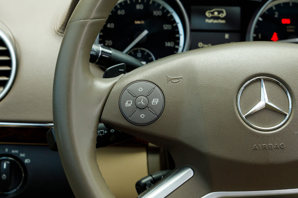 Mercedes-Benz GL 350 Bluetec 2011 фото 17