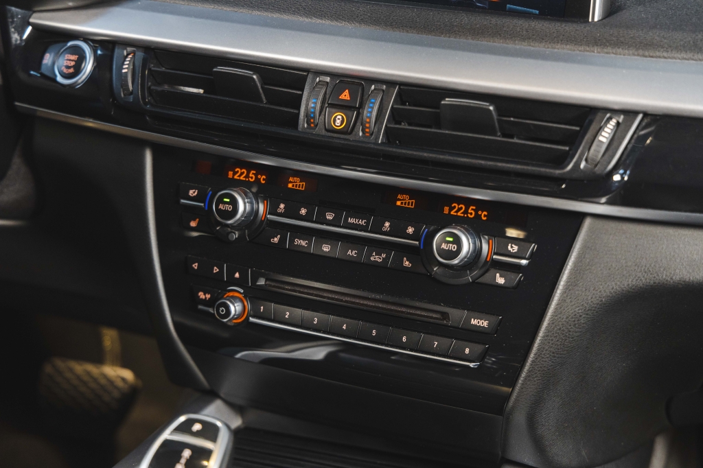 BMW X5 2016 фото 26