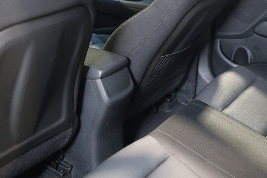 Hyundai Elantra 2016 фото 9