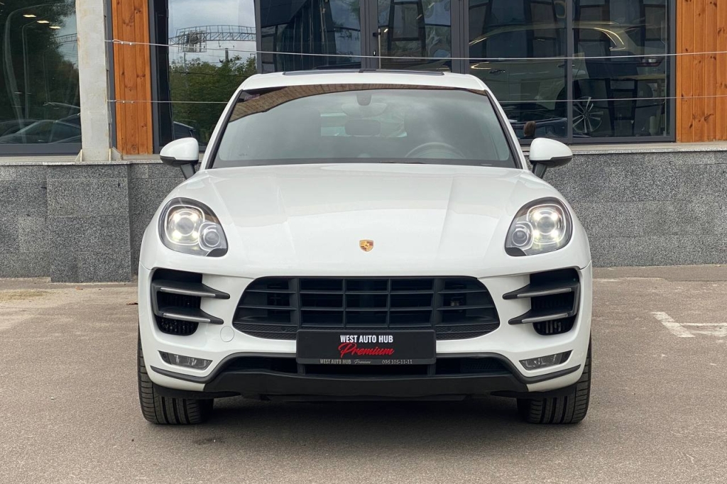 Porsche Macan Turbo 2014 photo 1