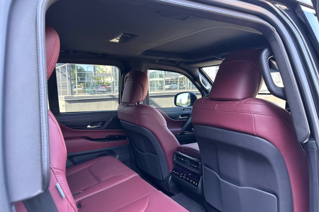 Lexus LX 500d 2023 фото 17
