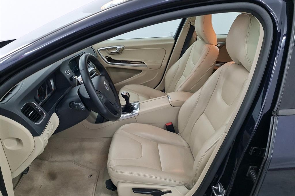 Volvo V60 2016 photo 3