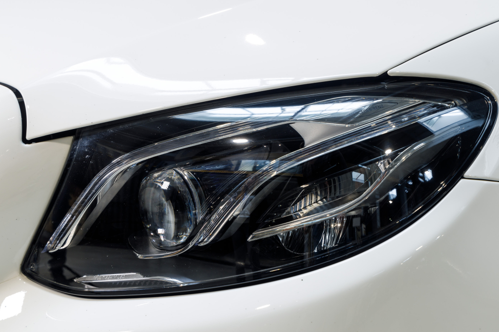 Mercedes-Benz E 200 4Matic AMG Line фото 37