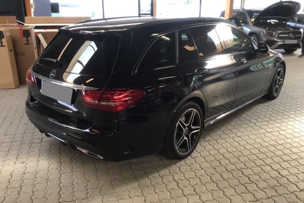 Mercedes-AMG C-Klasse 2021 фото 5