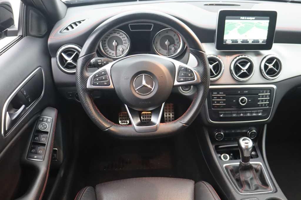 Mercedes-AMG GLA-Class 2016 photo 4