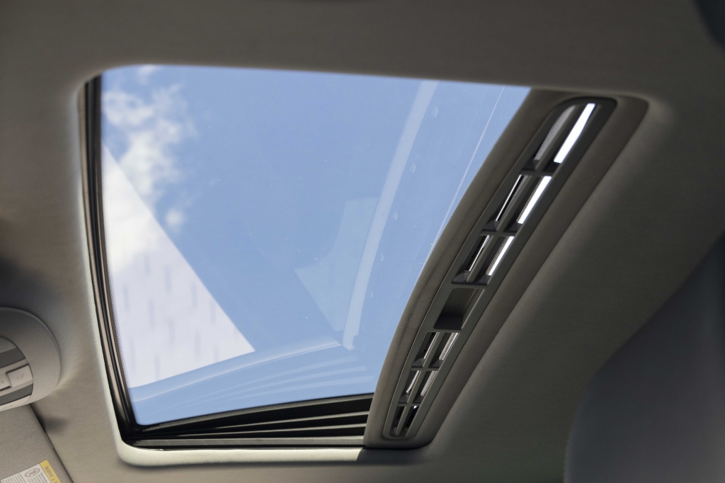 Mercedes-Benz M-Class ML500 W164 2006 photo 34