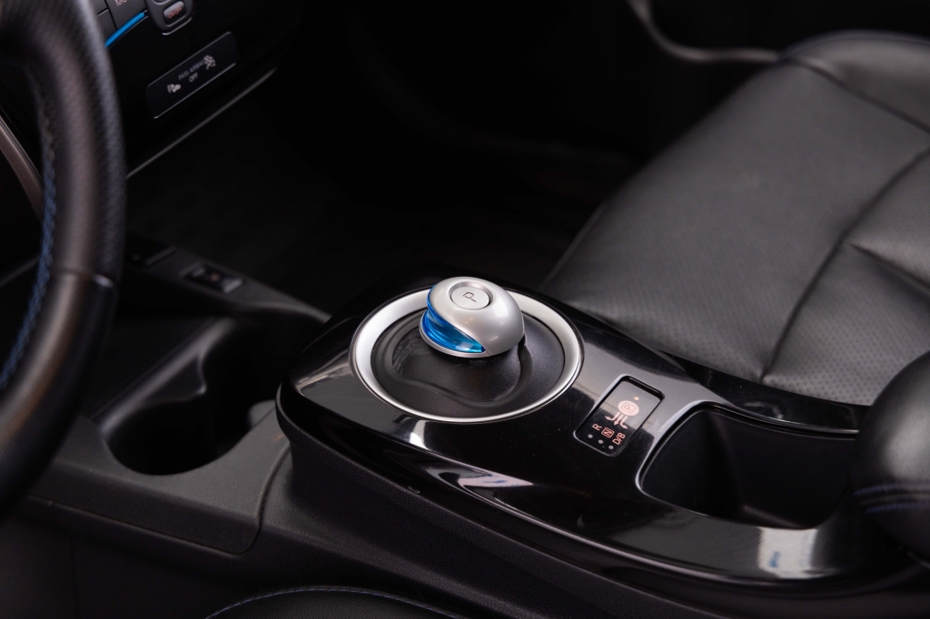 Nissan Leaf 2013 photo 20