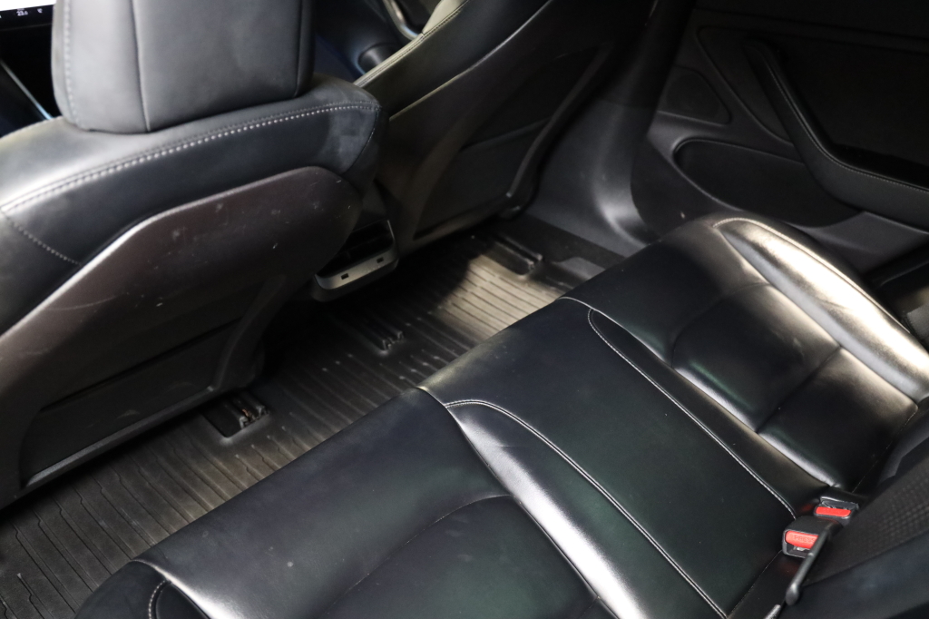 Tesla Model 3 2019 фото 33