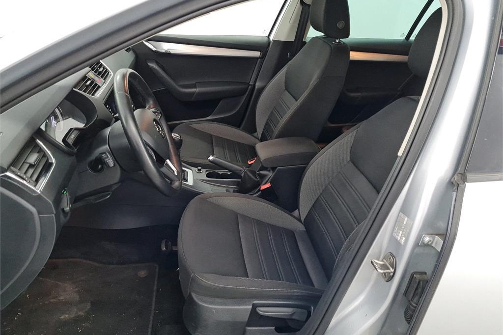 Skoda Octavia Combi 2017 photo 5