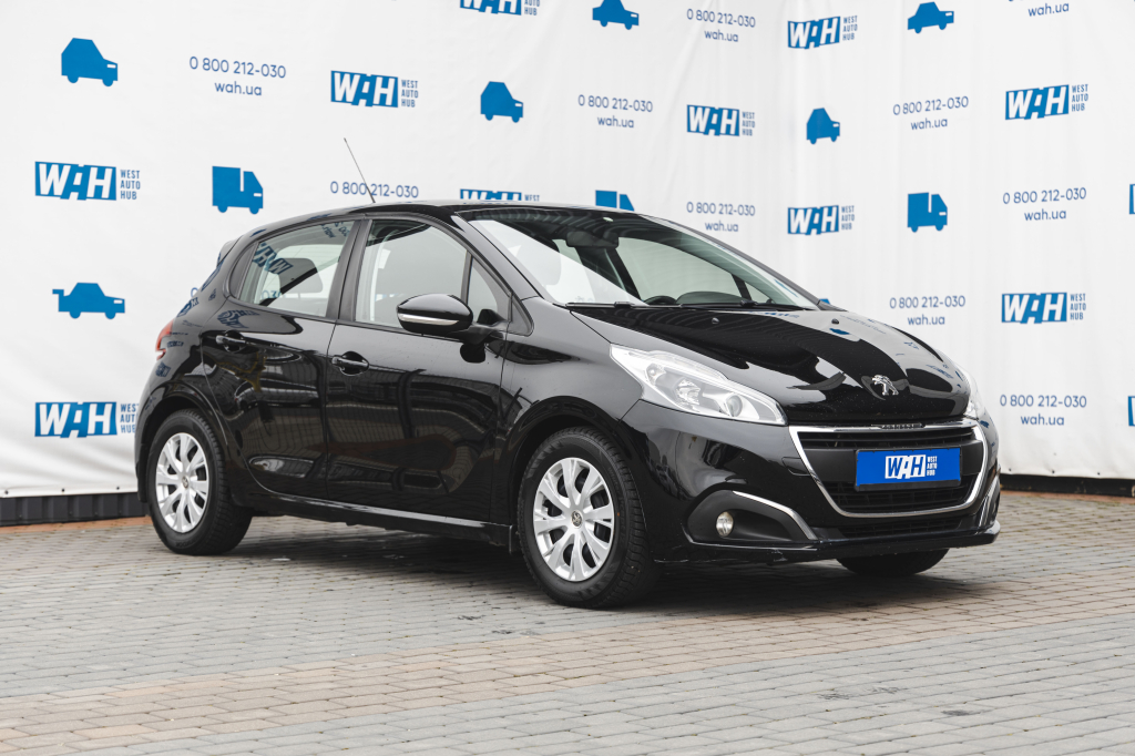 Peugeot 208 2017 фото 3
