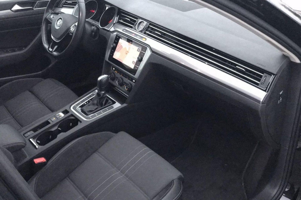 Volkswagen Passat Variant Alltrack 2018 photo 2