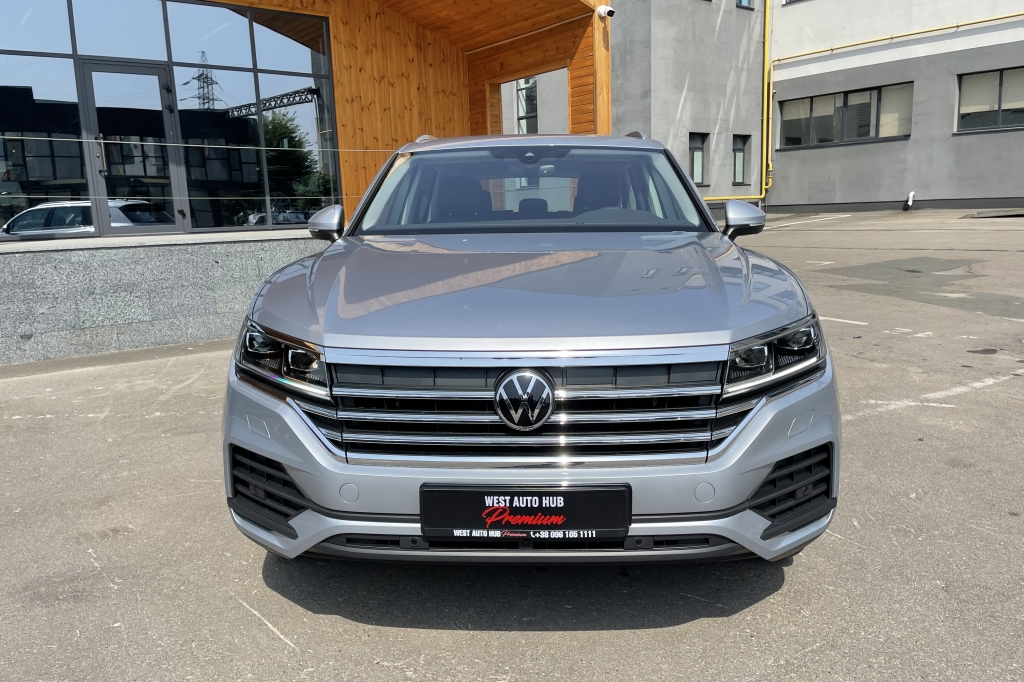 Volkswagen Touareg Silver 3.0TDI 2021 photo 1