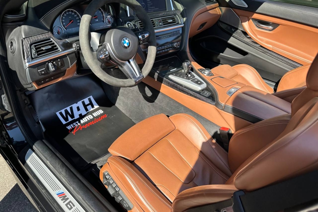 BMW M6 2012 фото 10