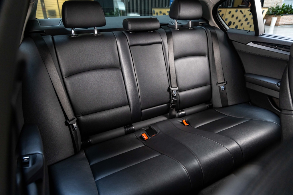 BMW 5 Series 2015 photo 31