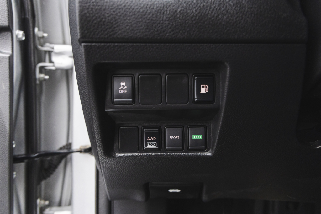 Nissan Rogue S 2018 фото 18