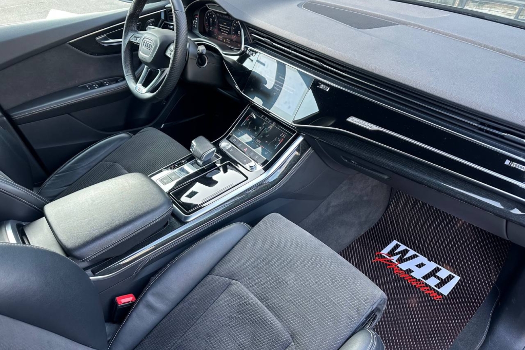 Audi Q8 55 TFSI 2019 фото 13