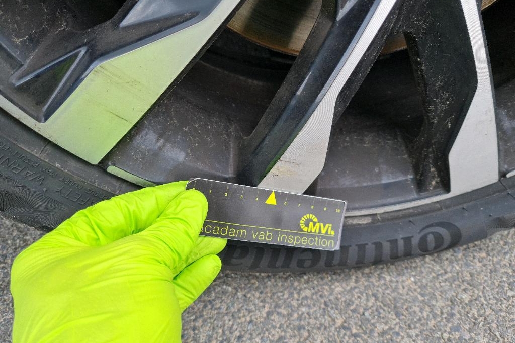 Volvo V60 2017 фото 42