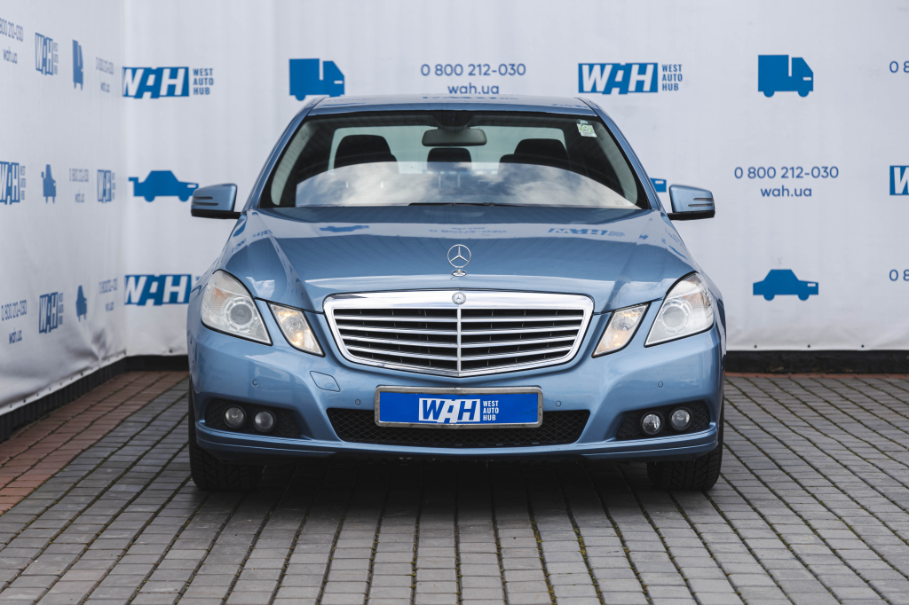 Mercedes-Benz E-Class 2010 фото 1