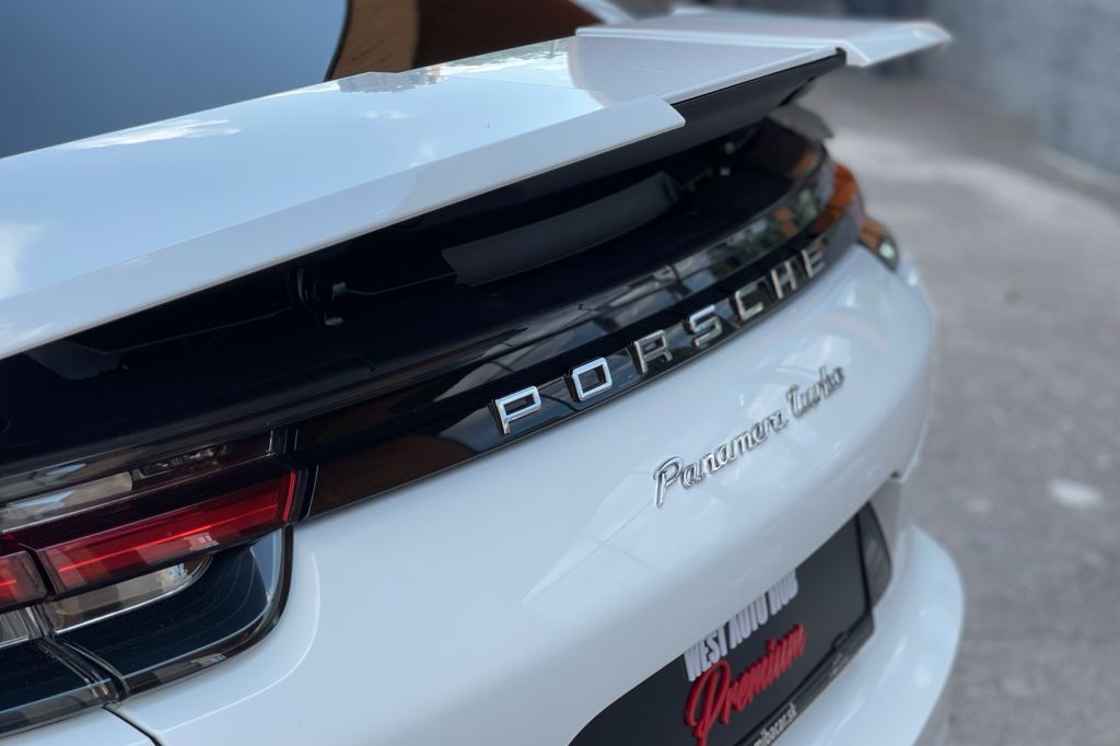 Porsche Panamera TURBO 2016 фото 10