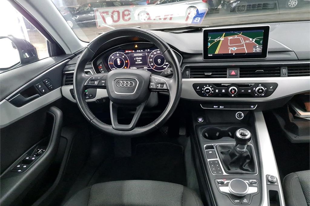 Audi A4 Avant 2016 фото 4