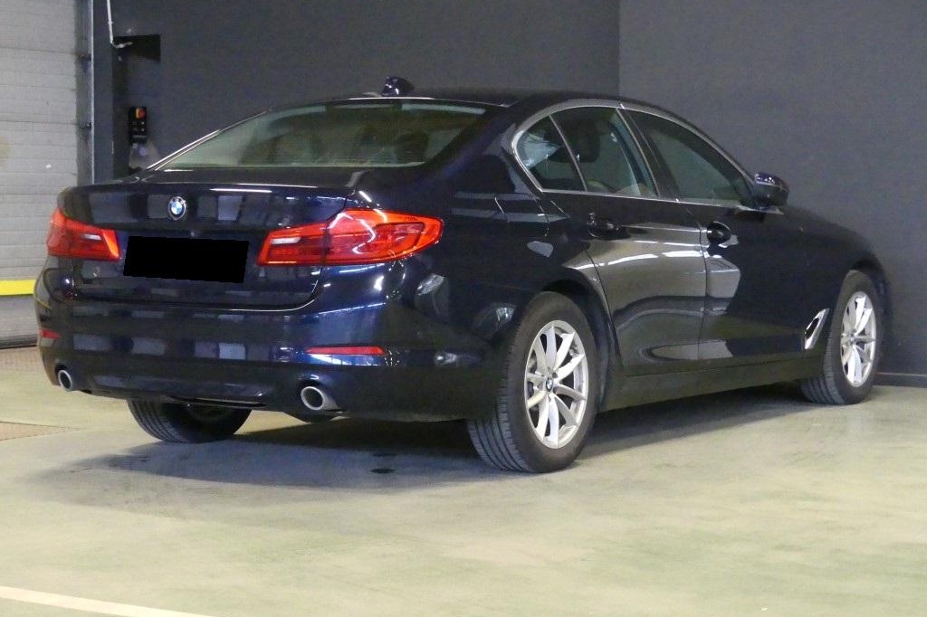 BMW 5 Series 2017 photo 1