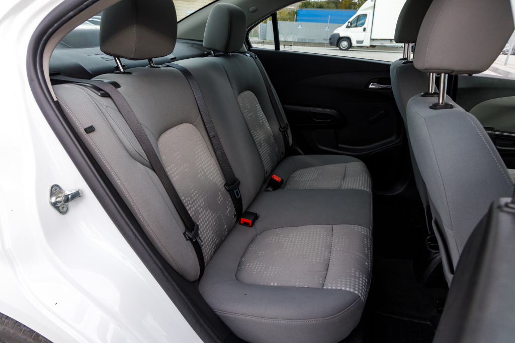 Chevrolet Sonic LS 2013 фото 16