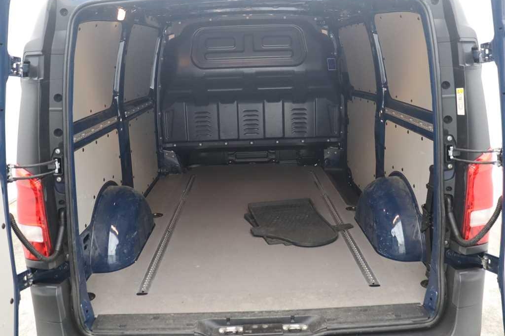 Mercedes-Benz Vito 2019 photo 23