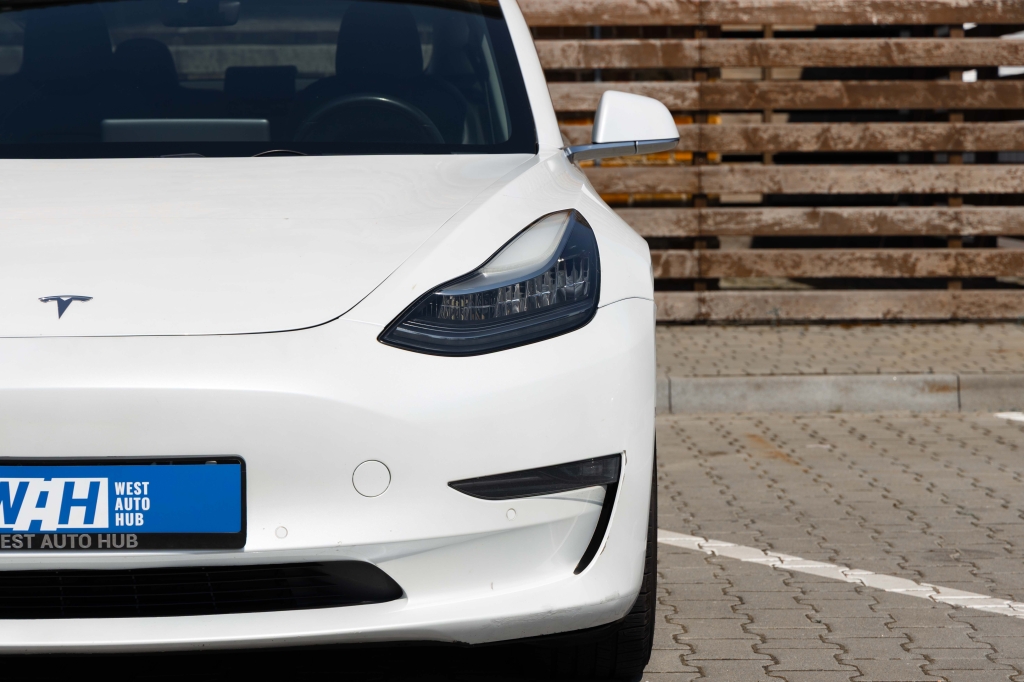Tesla Model 3 Standart Plus 2019 photo 1